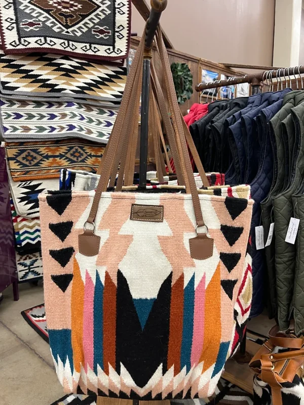 Cuttinup Totes