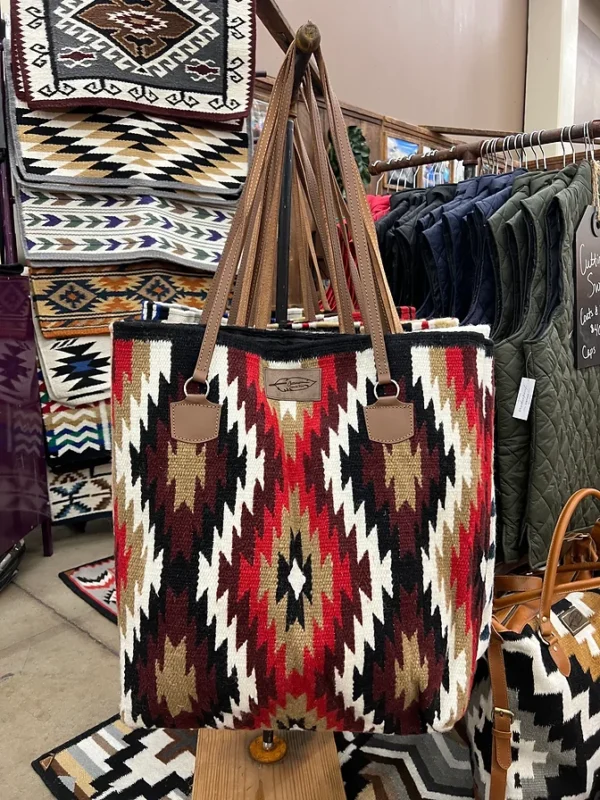 Cuttinup Totes